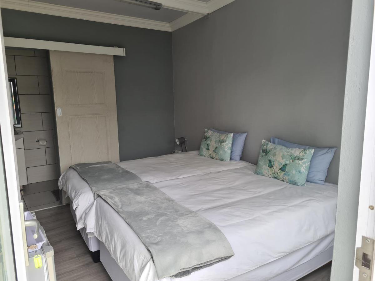 Berry Lane Guesthouse Kroonstad Dış mekan fotoğraf