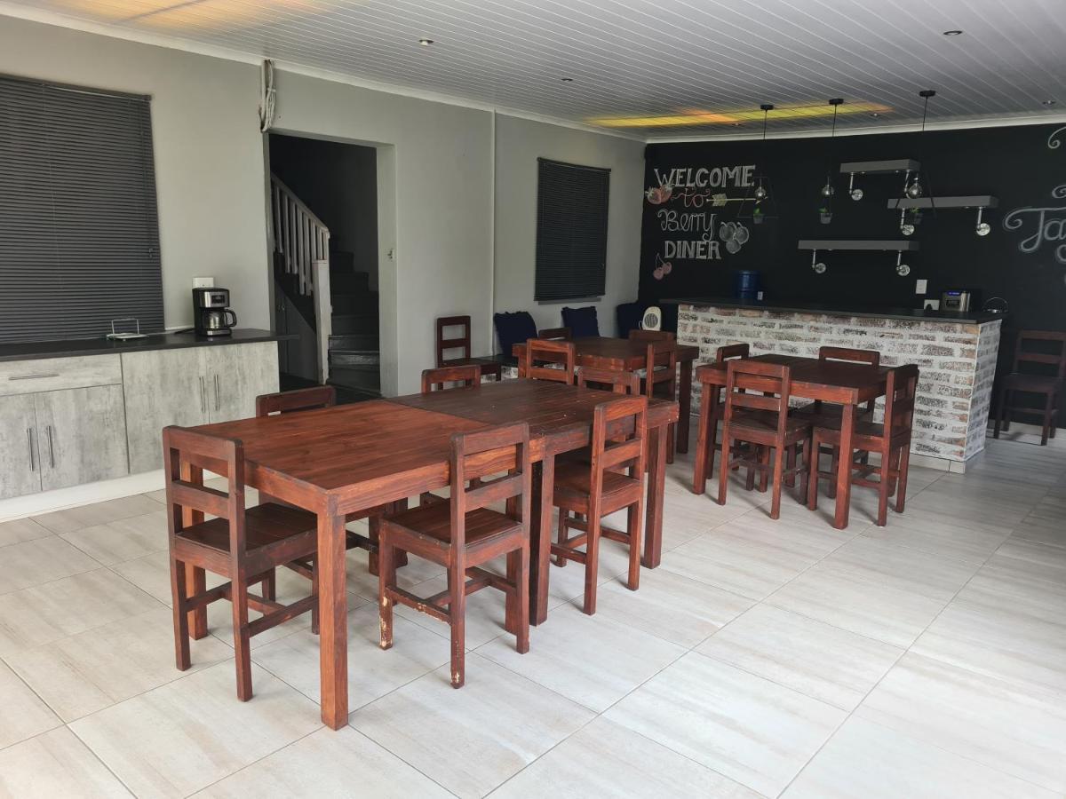 Berry Lane Guesthouse Kroonstad Dış mekan fotoğraf
